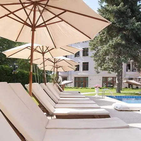 Kristel Hotel Saints Constantine and Helena