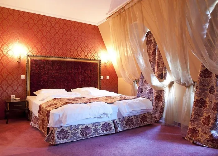 Kristel 4* Άγιος Κωνσταντίνος και Ελένη