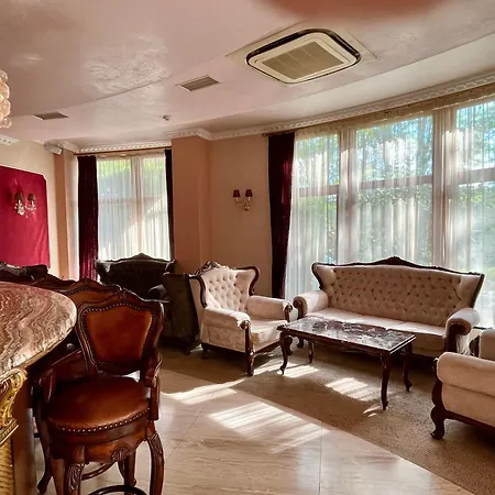 Hotel Kristel 4*