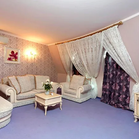Kristel Hotel