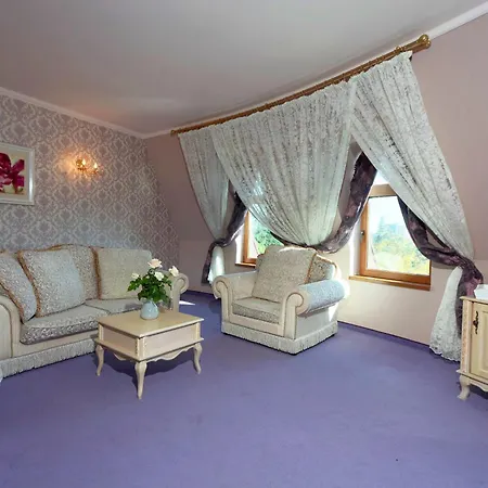 Kristel Hotel 4*