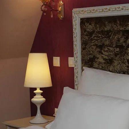 Kristel Hotel