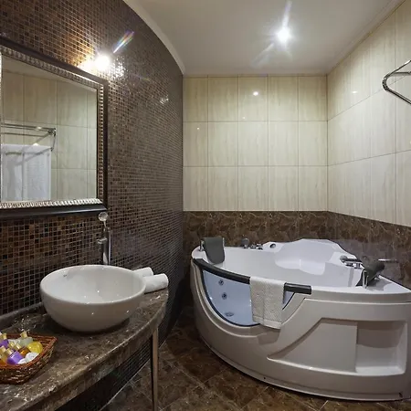 Kristel فندق سينتس قسطنطين وهيلينا