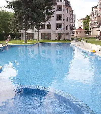 Kristel 4* سينتس قسطنطين وهيلينا