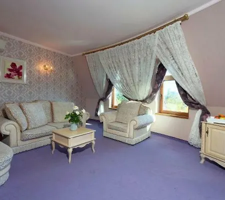 Hotel Kristel 4*