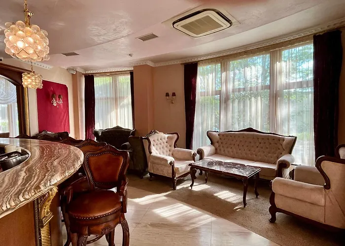 Отель Kristel 4*